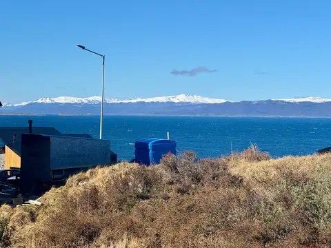 Lote en esquina de 600 m² con vista al canal beagle – costa susana