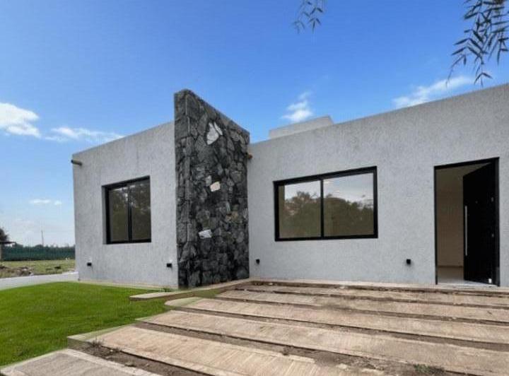 Casa · 105m² · 5 Ambientes · 1 Cochera
