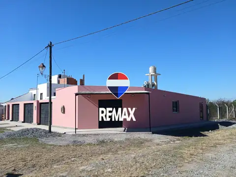 Venta 4 departamentos y salón comercial-c. quijano