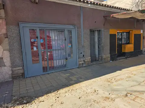 Terreno con casa adobe  a  demoler + casa material