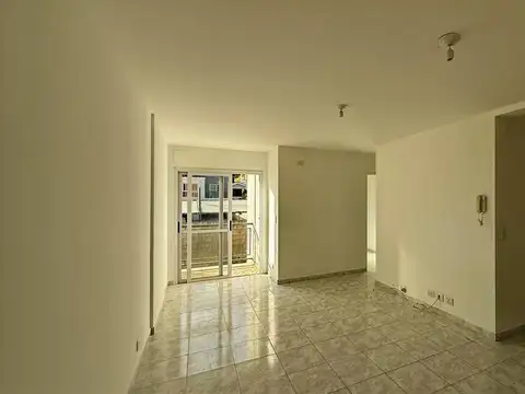 Depto 1 dormitorio con balcón en gral paz, sum y terraza