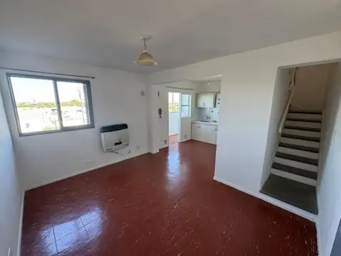 Dpto duplex 2 dormi con escritura complejo stabio