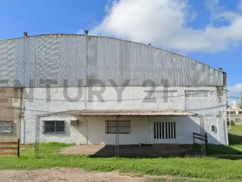 En venta galpón con oficinas - general roca - córdoba