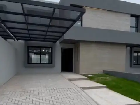 Venta duplex 3 ddormitorios colinas de manantiales