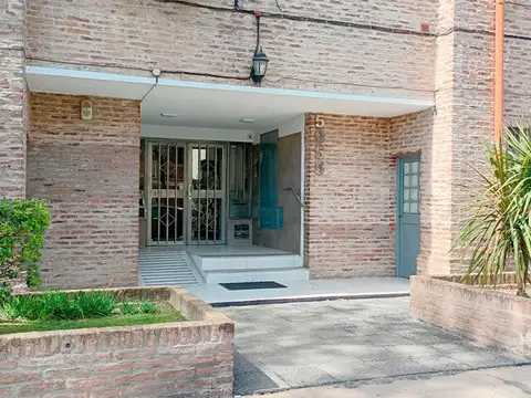 Práctico departamento 2 dormitorios zona lamadrid y bv. oroño
