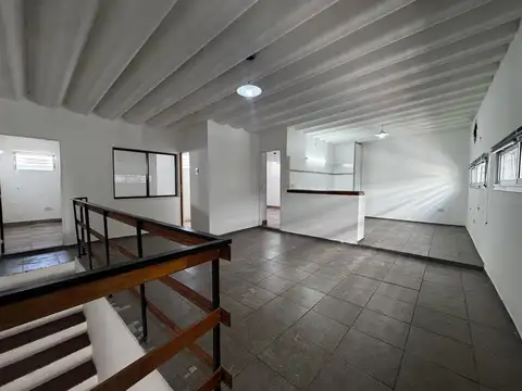 Planta alta 2 dormitorios apto uso profesional sin expensas