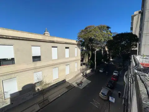 Venta departamento de dos dormitorios en balcarce y córdoba