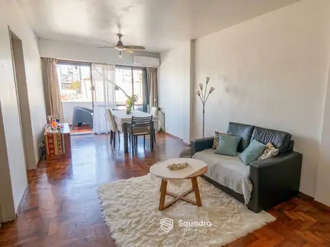 Venta - departamento 2 dormitorios con balcón - zona centro, rosario. apto crédito.