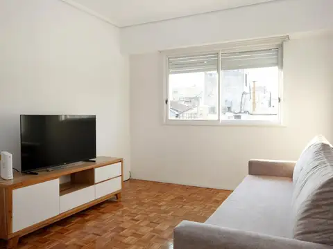 Departamento 2 ambientes con  balcón en alquiler temporal en balvanera