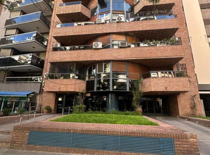 Departamento · 80m² · 4 Ambientes · 1 Cochera
