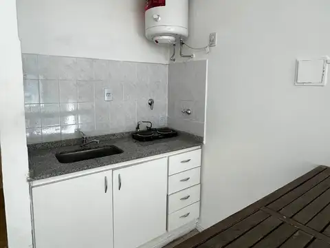 Alquiler monoambiente con baulera