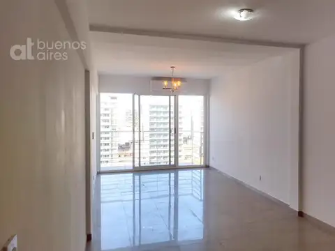 Departamento en alquiler con balcon y amenities en monserrat