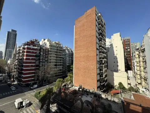 Alquiler monoambiente al frente con balcon, palermo