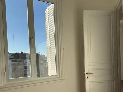 Departamento en alquiler, en san nicolás. 2 amb muy luminoso y bien ubicado
