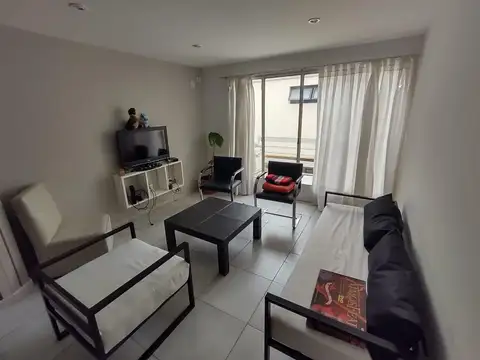 Alquiler - ph tipo duplex dos ambientes - parque avellaneda