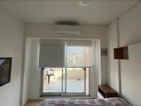 Monoambiente amoblado y equipado. muy luminoso, con balcón