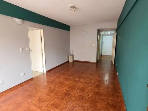 Departamento 3 ambientes con balcón en balvanera