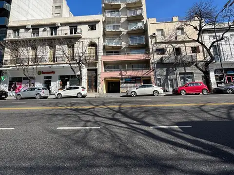 Alquiler-departamento-monoambiente divisible-igual a 2 ambiente-cochera fija y cubierta
