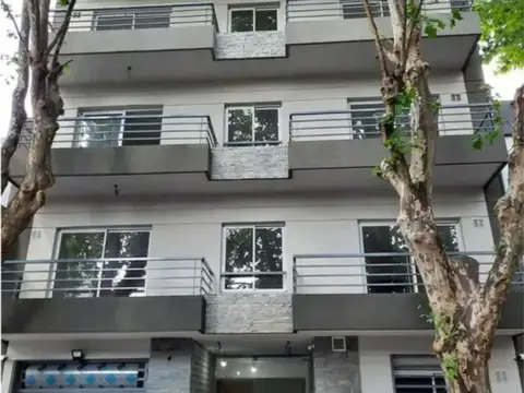 Departamento dos ambientes en alquiler frente balcon leopardi 74 villa luro