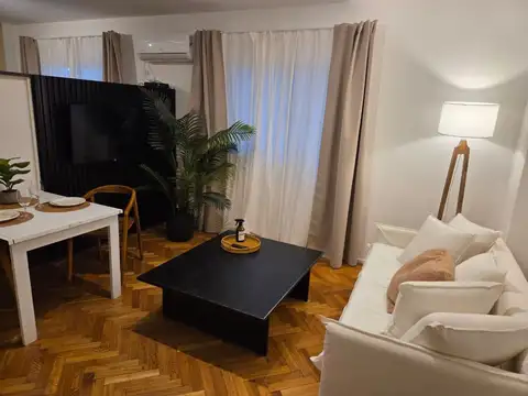 Departamento 2 ambientes frente a plaza libertad