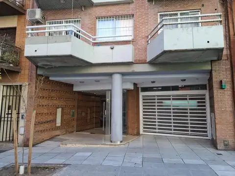 Depto 2 amb.c/balcon cochera y amenities