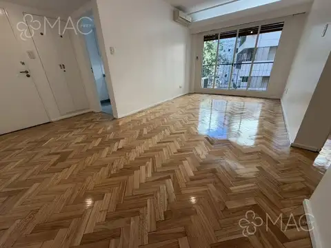 Departamento en alquiler con balcon en recoleta )