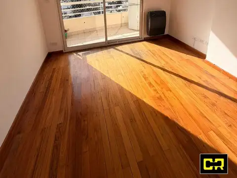Excelente departamento 3 ambientes super luminoso.