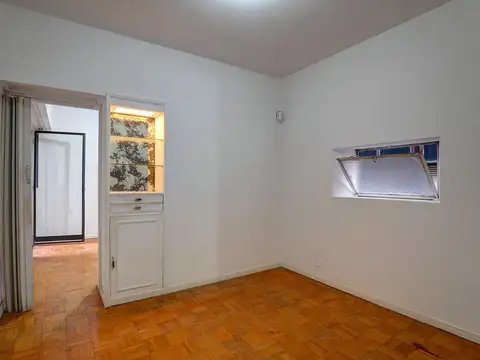 Venta dos ambientes en retiro con balcón