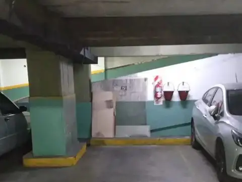 Av pueyrredón 900 balvanera cochera u$23.000