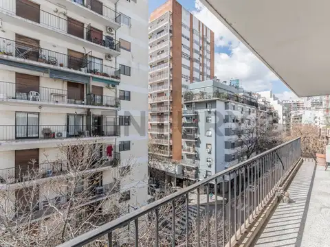 Departamento 4 ambientes con dependencia de servicio, espacio guarda coches y baulera en belgrano
