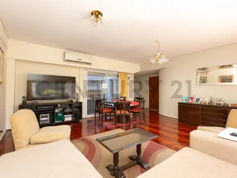 Depto 4 amb c/balcón y doble patio caballito. apto crédito. permuta