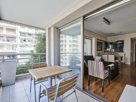 Departamento 2 ambientes luminoso impecable suite cochera y baulera en torre en recoleta