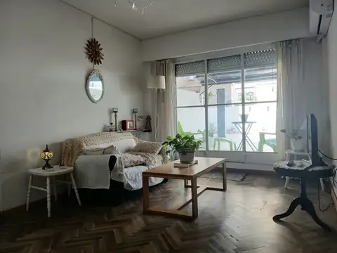 Venta dpto en recoleta con patio aterrazado