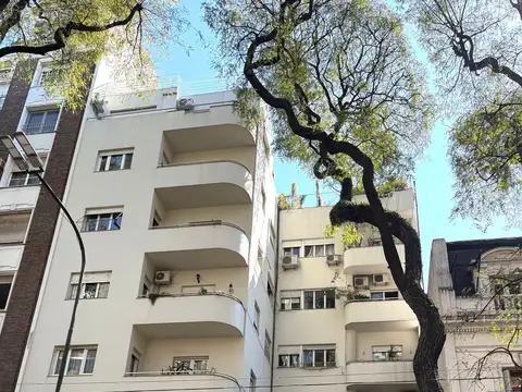 Venta semipiso dpto pb tipo casa 3 dormitorios patio/jardin quincho cochera fija opcional