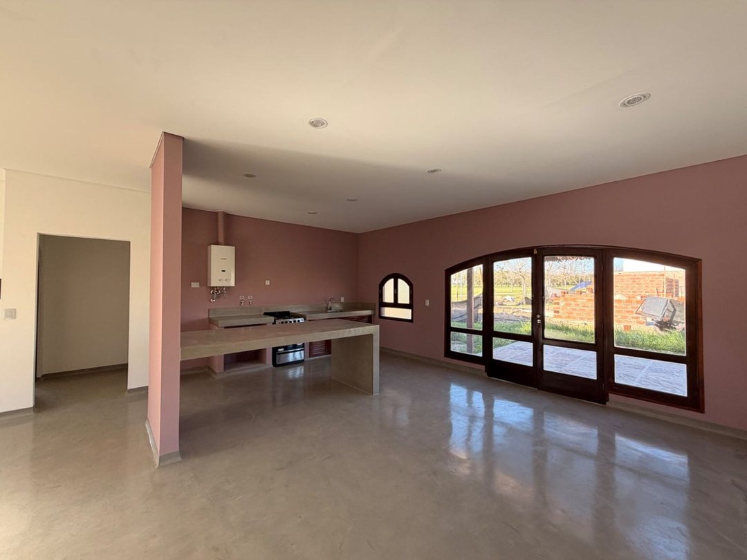 VENTA CASA EN COUNTRY LOS MOLINOS - A ESTRENAR