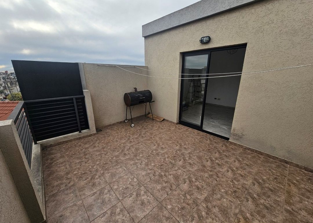 Depto 2 Amb Venta Frente Balcon Terraza Propia