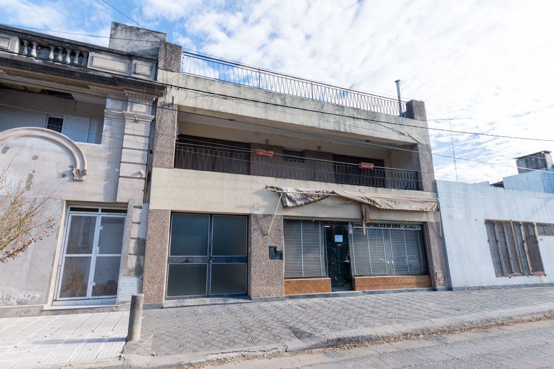 GRAN CASA A METROS DE ARISTOBULO DEL VALLE