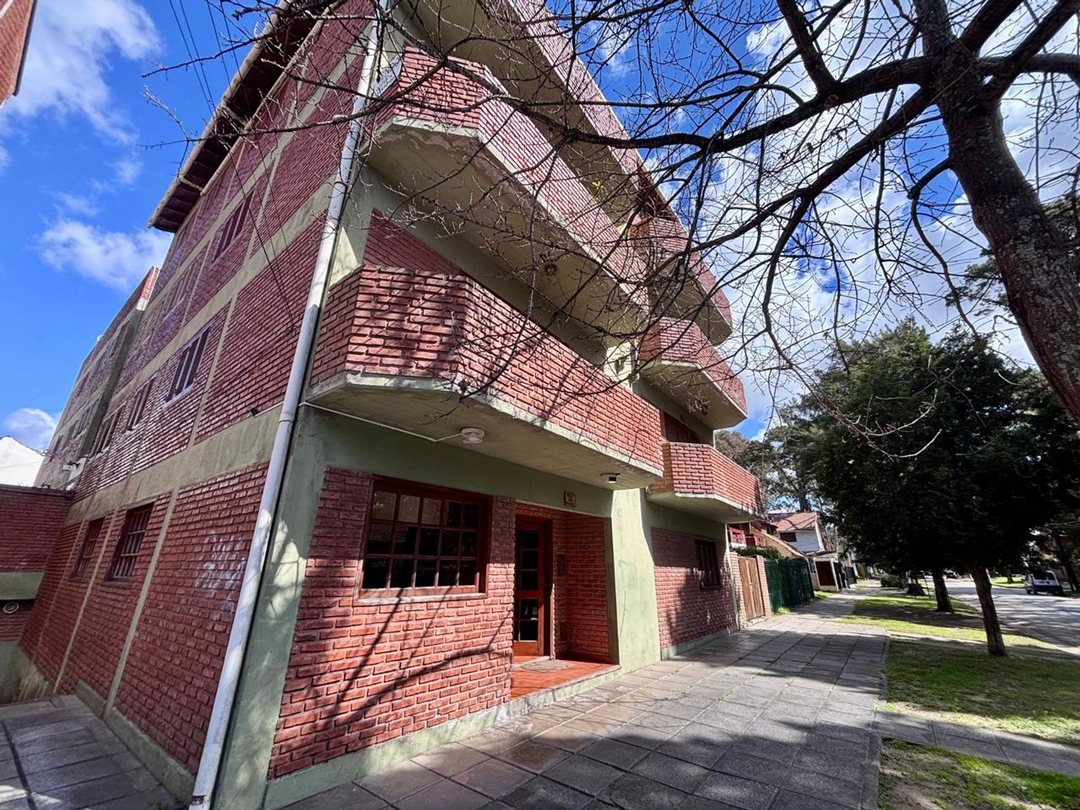 VENTA DEPARTAMENTO DOS AMBIENTES CON GAS NATURAL