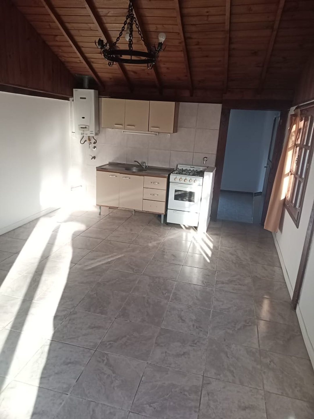 EXCELENTE ALQUILER EN BARRIO ECOLOGICO