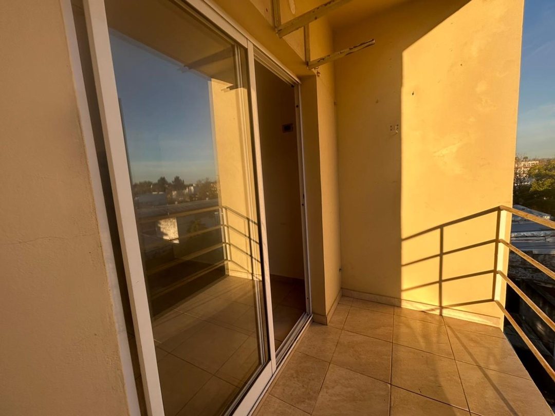 DEPARTAMENTO 1 DORMITORIO EN VENTA LA PLATA BALCON