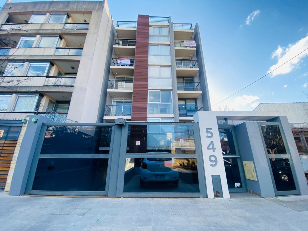 ALQUILER DPTO 2 AMBS CASTELAR FRENTE BALCON