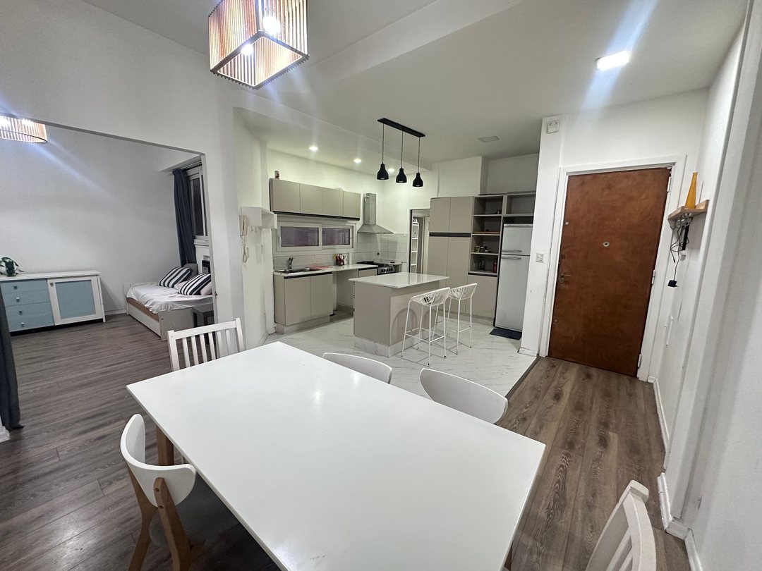 Departamento 3 ambientes con dependencia