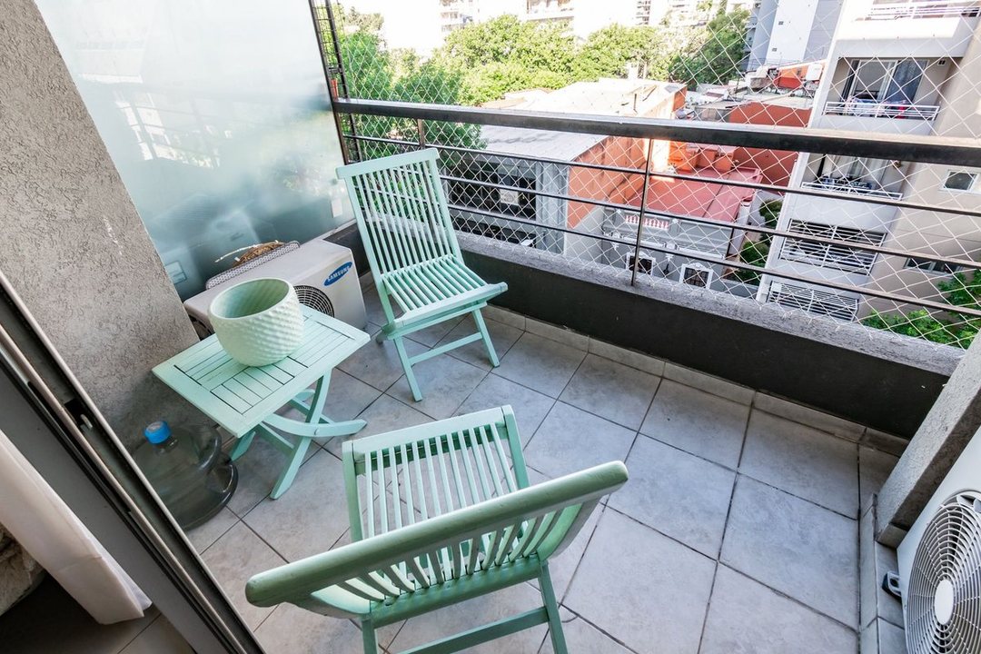 Venta 2 amb con 5 piso Villa del Parque CON RENTA