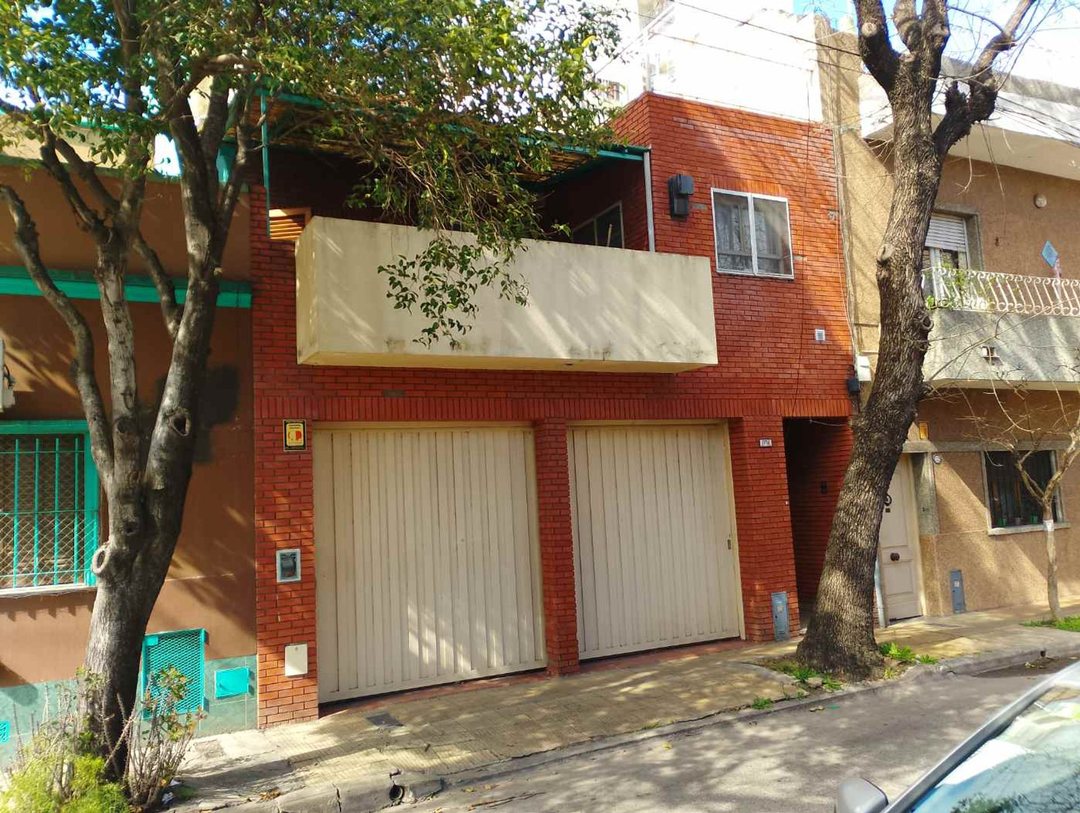 VENTA CASA LOTE PROPIO 3 AMB VILLA PUEYRREDON