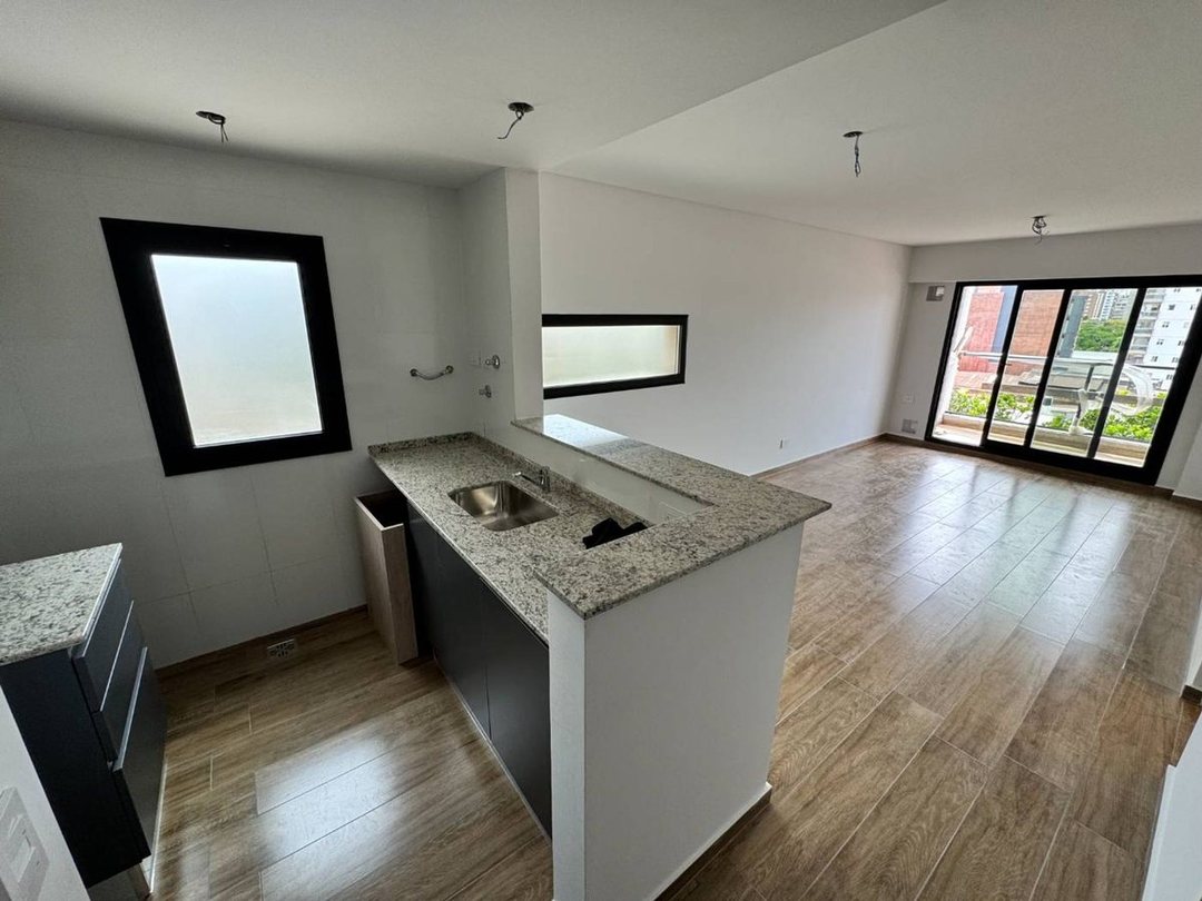 MONOAMBIENTE VENTA EN ABASTO BALCÓN FRENTE CALIDAD