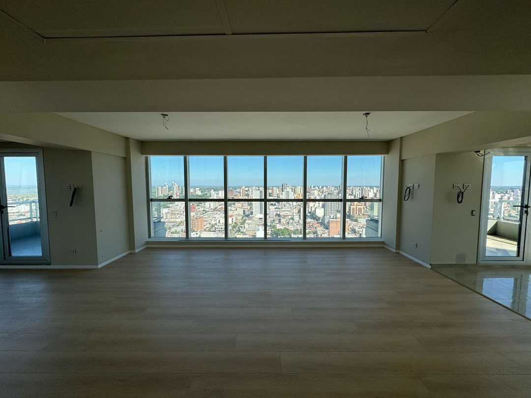 VENTA PISO 4 DORMITORIOS PALACIO PELLEGRINI C/C