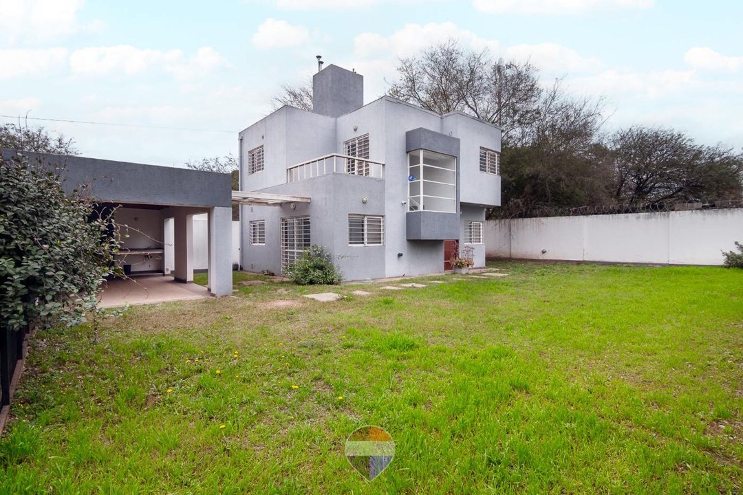 VENTA DUPLEX 3 DORM LOMAS SUR, VILLA ALLENDE, CBA