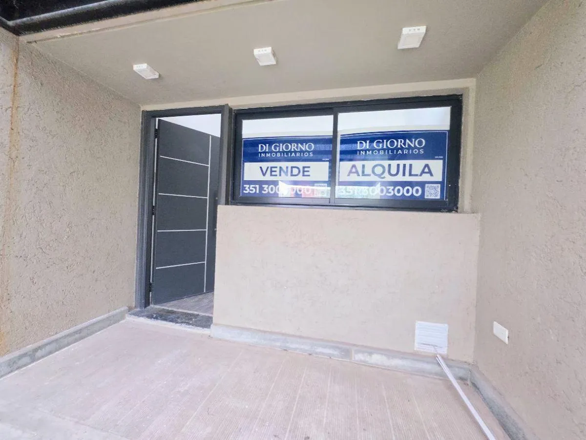 Duplex en Una Planta en Docta Boulevard!