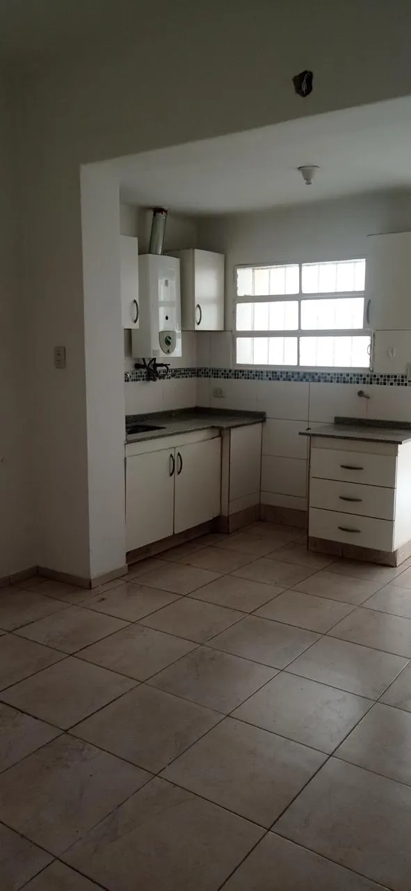 VILLA CABRERA EXC UBIC- 3 DORM - ALQUILO