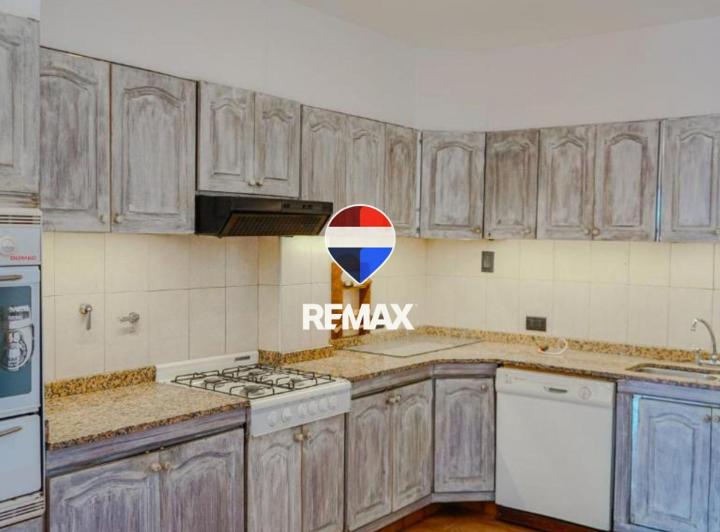 Departamento · 270m² · 5 Ambientes · 1 Cochera